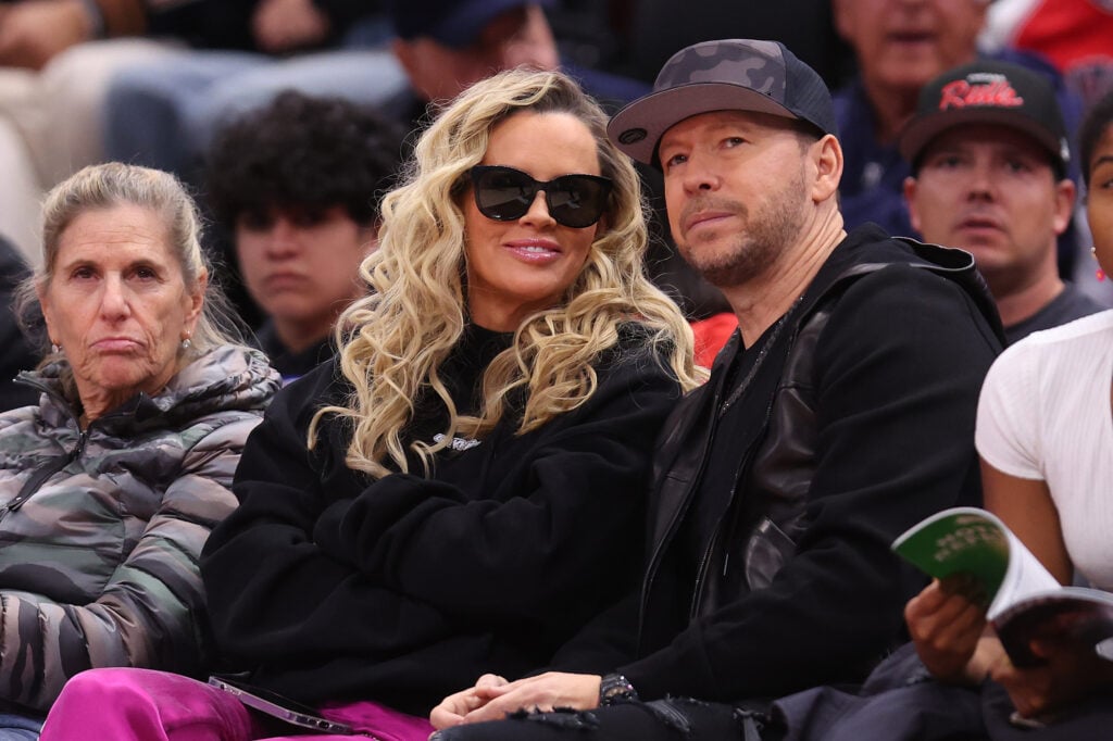 Jenny McCarthy and Donnie Wahlberg on November 21, 2022.