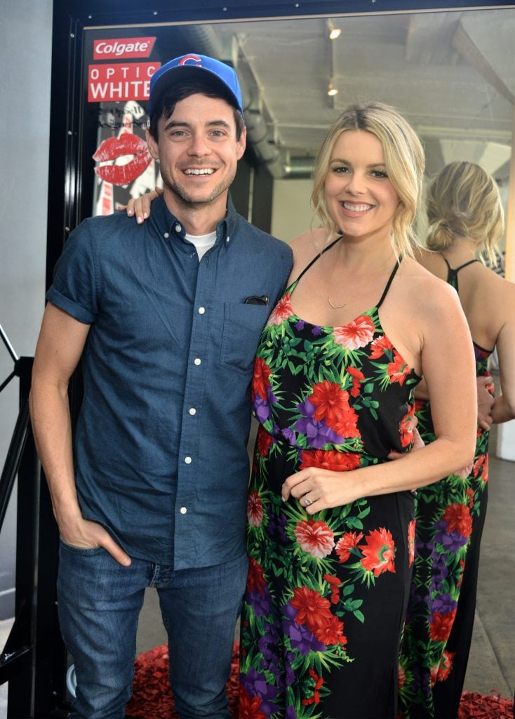 Kevin Manno;Ali Fedotowsky attend the Colgate Optic White Beauty Bar à Day 2 at Hudson Loft on February 14, 2016 in Los Angeles, California.