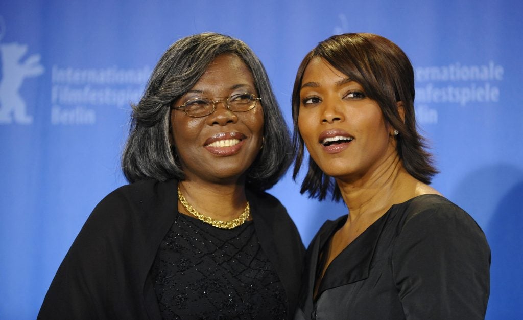 US actress Angela Bassett and producer Voletta Wallace, mother of late US rapper "Notorious B.I.G." pose during a photocall for the film "Notorious" by US director George Tillmann and presented in competition of the 59th Berlinale Film Festival on February 11, 2009 in Berlin.