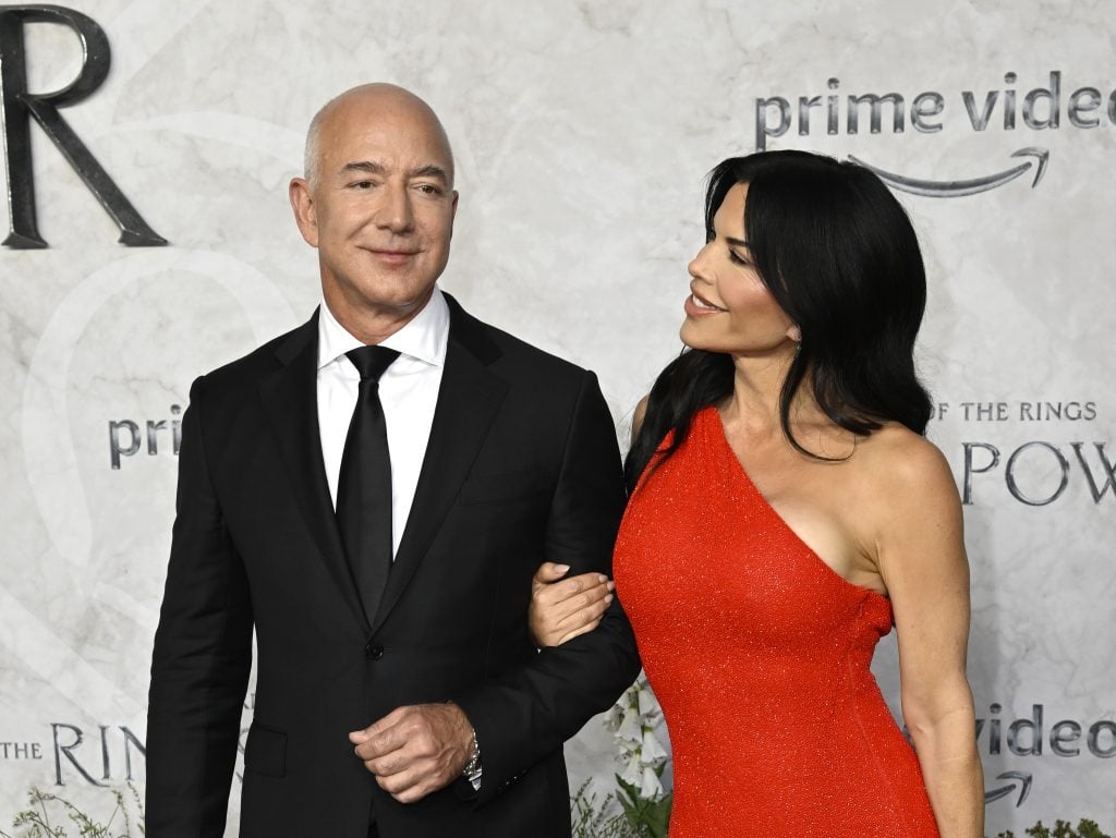 Jeff Bezos and Lauren Sanchez attend "The Lord Of The Rings: The Rings Of Power" World Premiere in Leicester Square on August 30, 2022 in London, England.