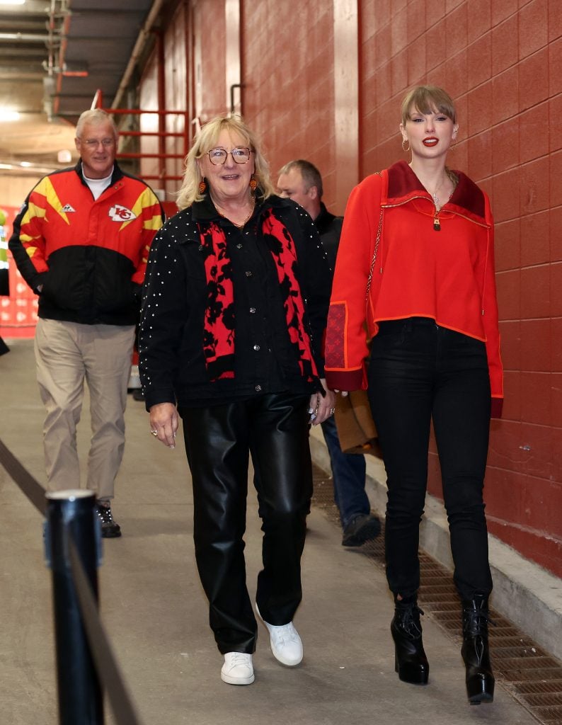 Singer Taylor Swift walks into the stadium alongside Donna Kelce prior to the game between the Las Vegas Raiders and the Kansas City Chiefs at GEHA Field at Arrowhead Stadium on November 29, 2024 in Kansas City, Missouri.