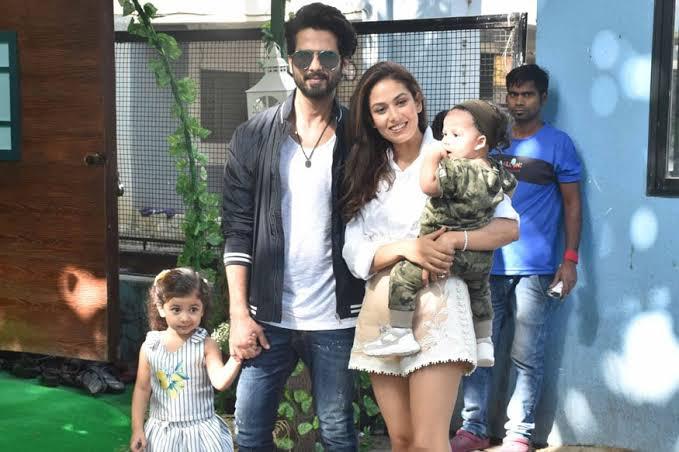 Shahid Kapoor with family